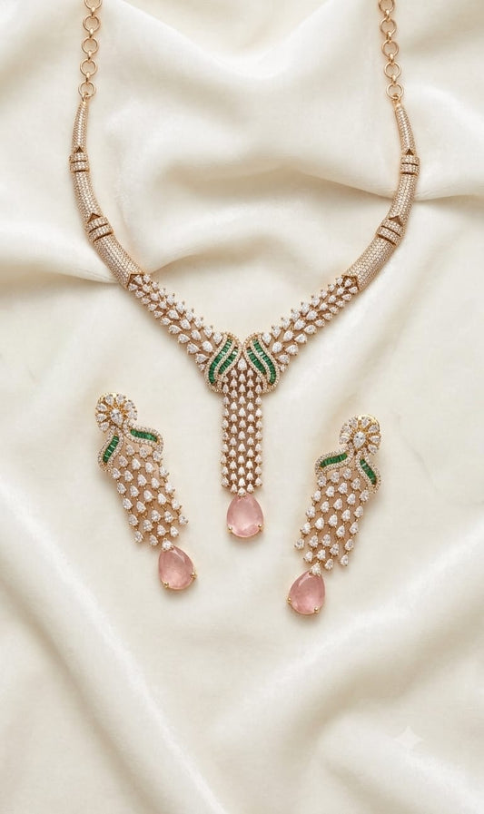 AD necklace set with emerald
