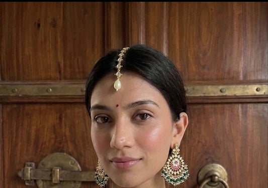 Vriddhi Kundan Pearl Tikka