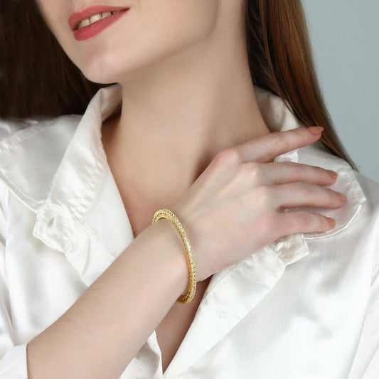 Nikhar Single Line in Golden