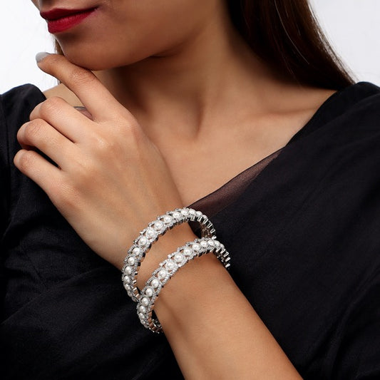 Gloria Pearl Bangle