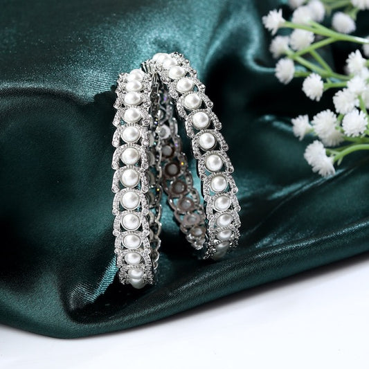 Gloria Pearl Bangle