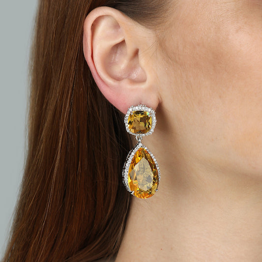 Sophie Danglers in Yellow