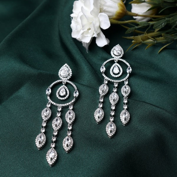 Tassle in White