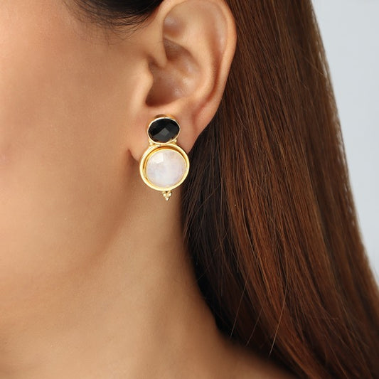 Round Love in Black and Moon