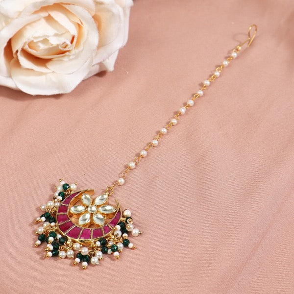 Mallika Kundan MaangTikka