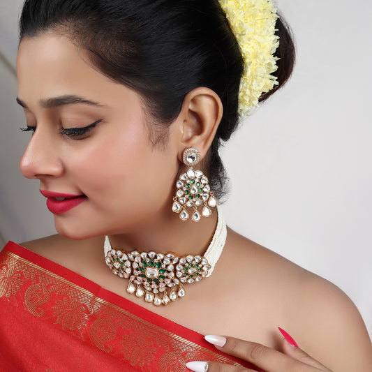 Samya Polki Choker in Green