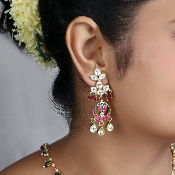 Aaiza Ahmedabadi Kundan Necklace
