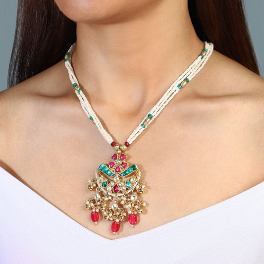 Hasiya Kundan Pendant