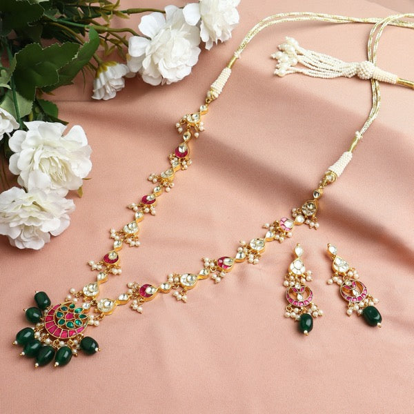 Keerti Haar in Pachi Kundan