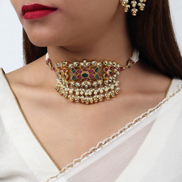 Aiza Kundan Choker