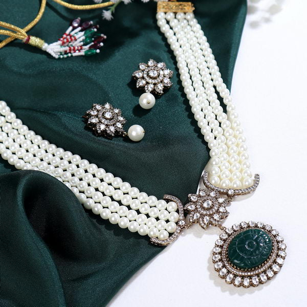 Sheeba Pearl Set