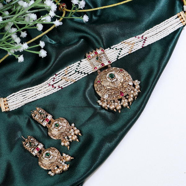 Jannat Gold and Pearl Choker