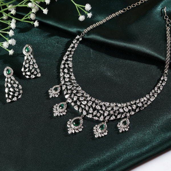 Natalie AD Set with Green Drops
