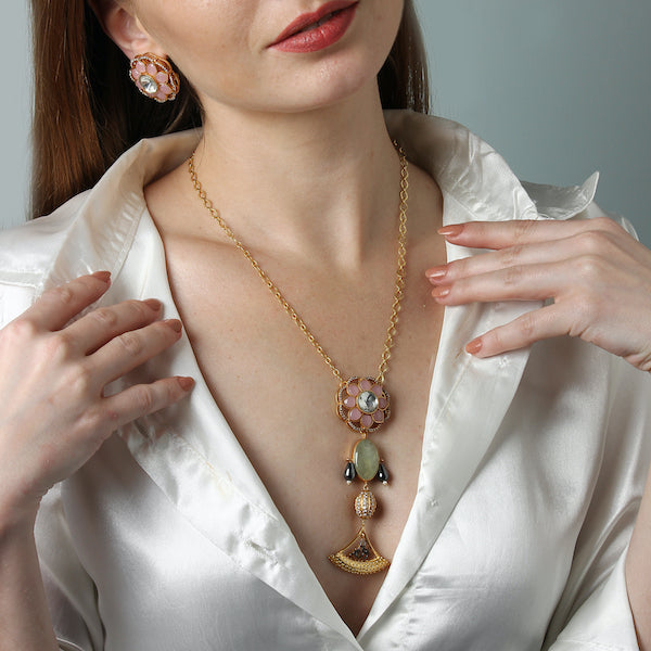 Nikhar Pendant in Pink
