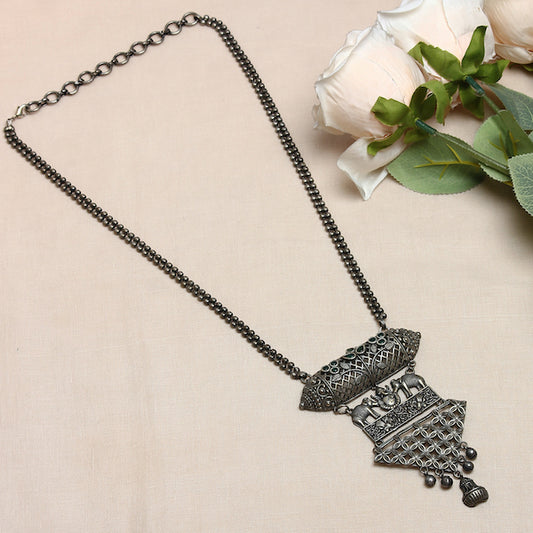 Navya Pendant