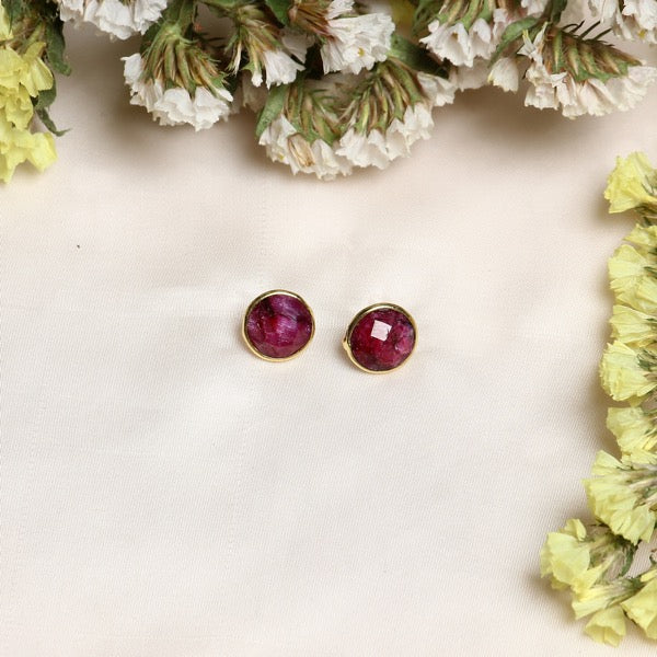 92.5 Silver Round Stud in Ruby Onyx