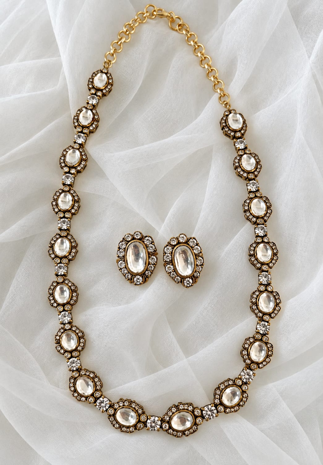 Aaina Choker Set