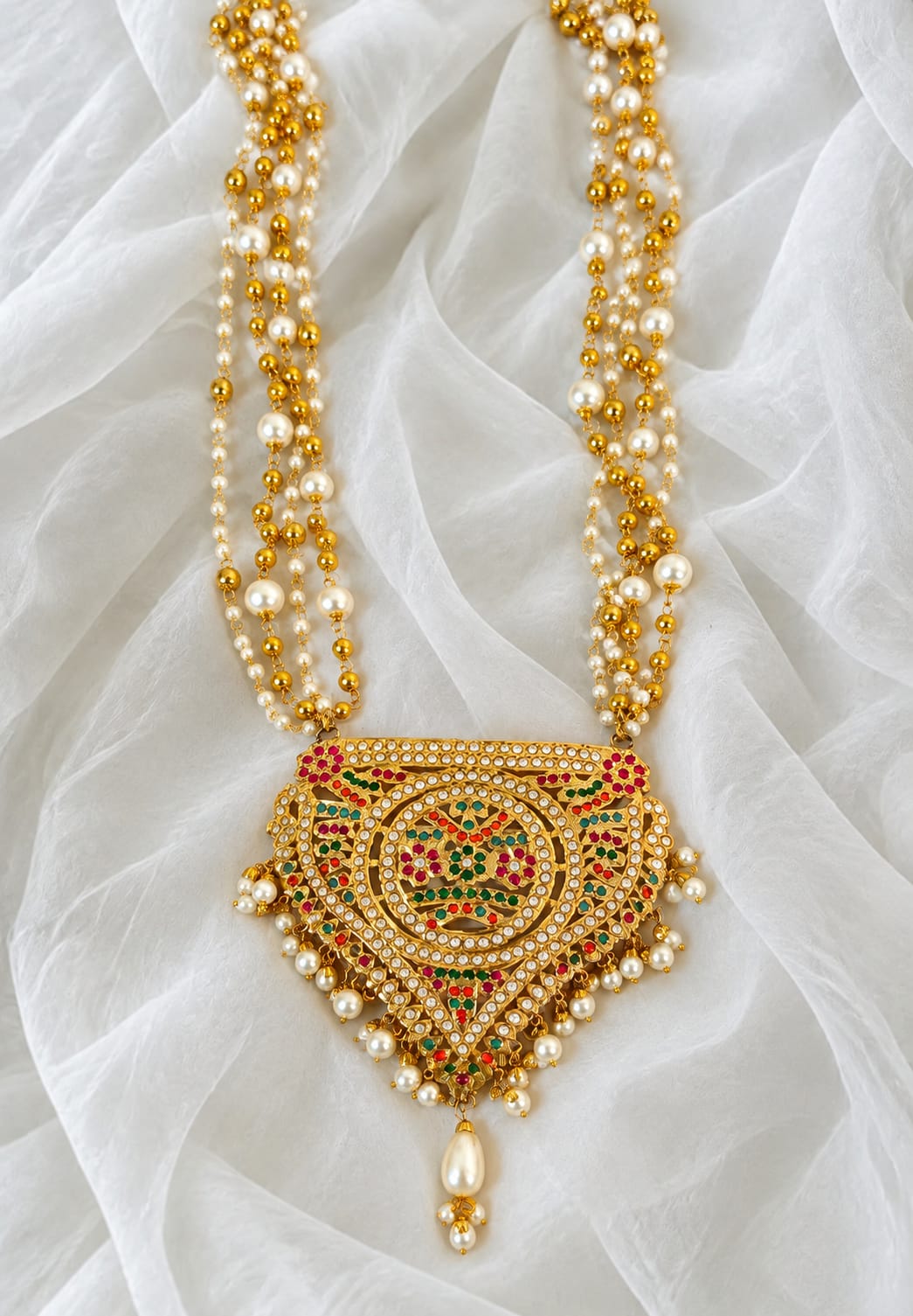 Panchrang moti pendant haar