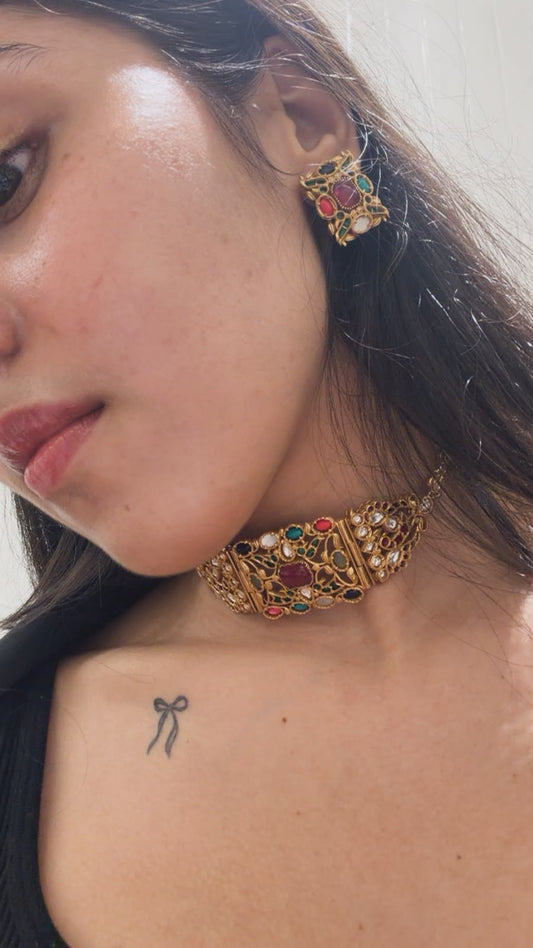 Antique Emerald neck Set