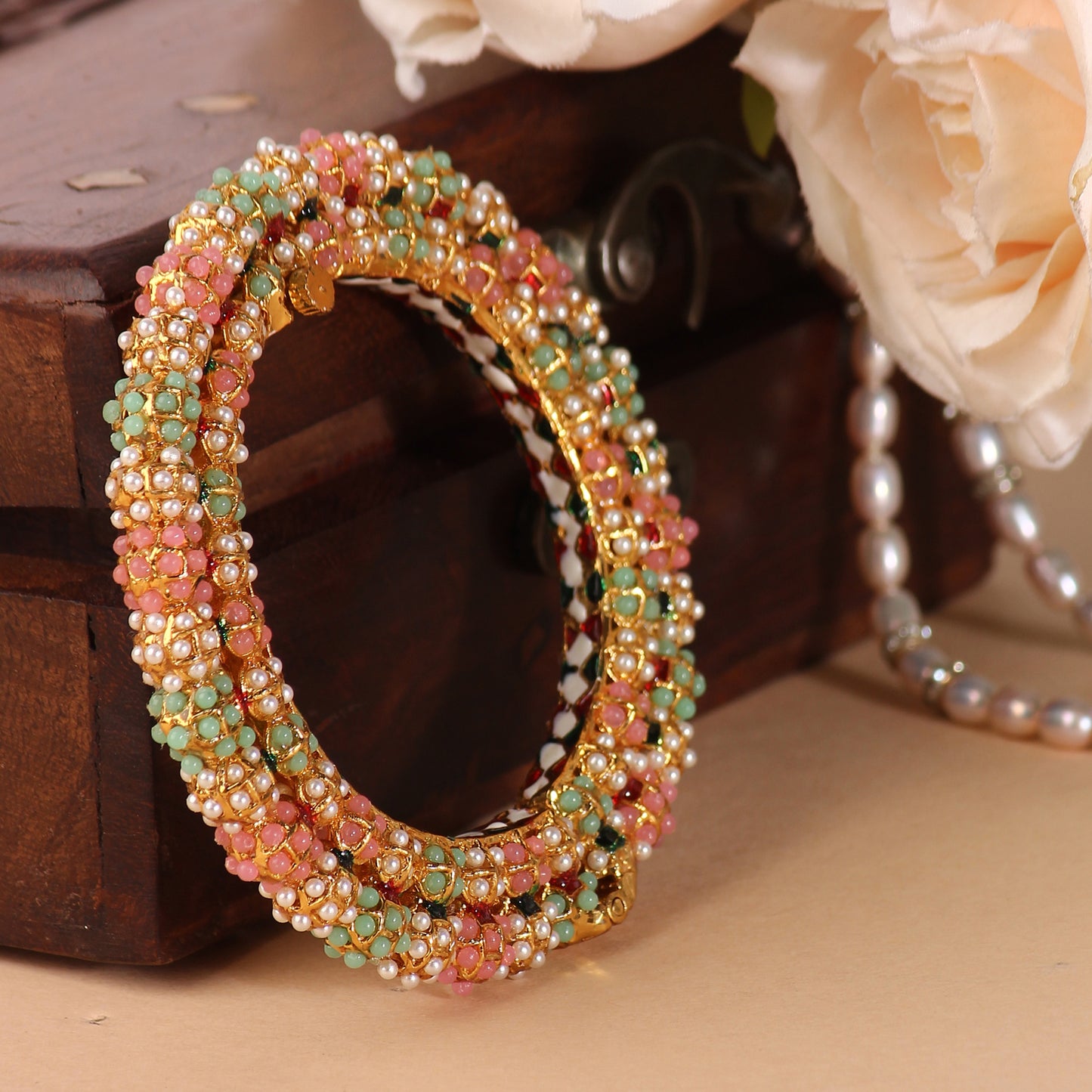 Aiza Pastel Pacheli