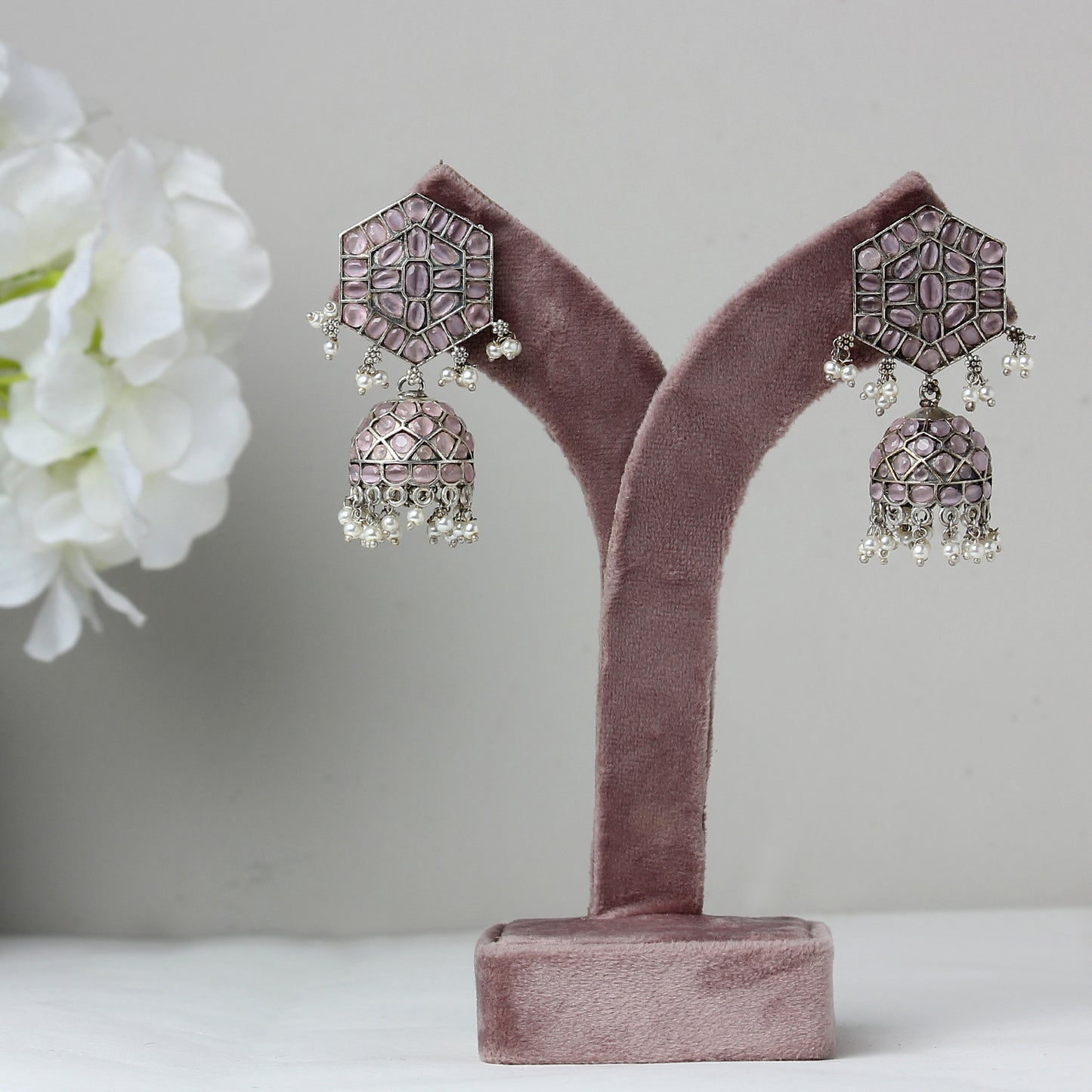 Hexa Jhumki in Pink