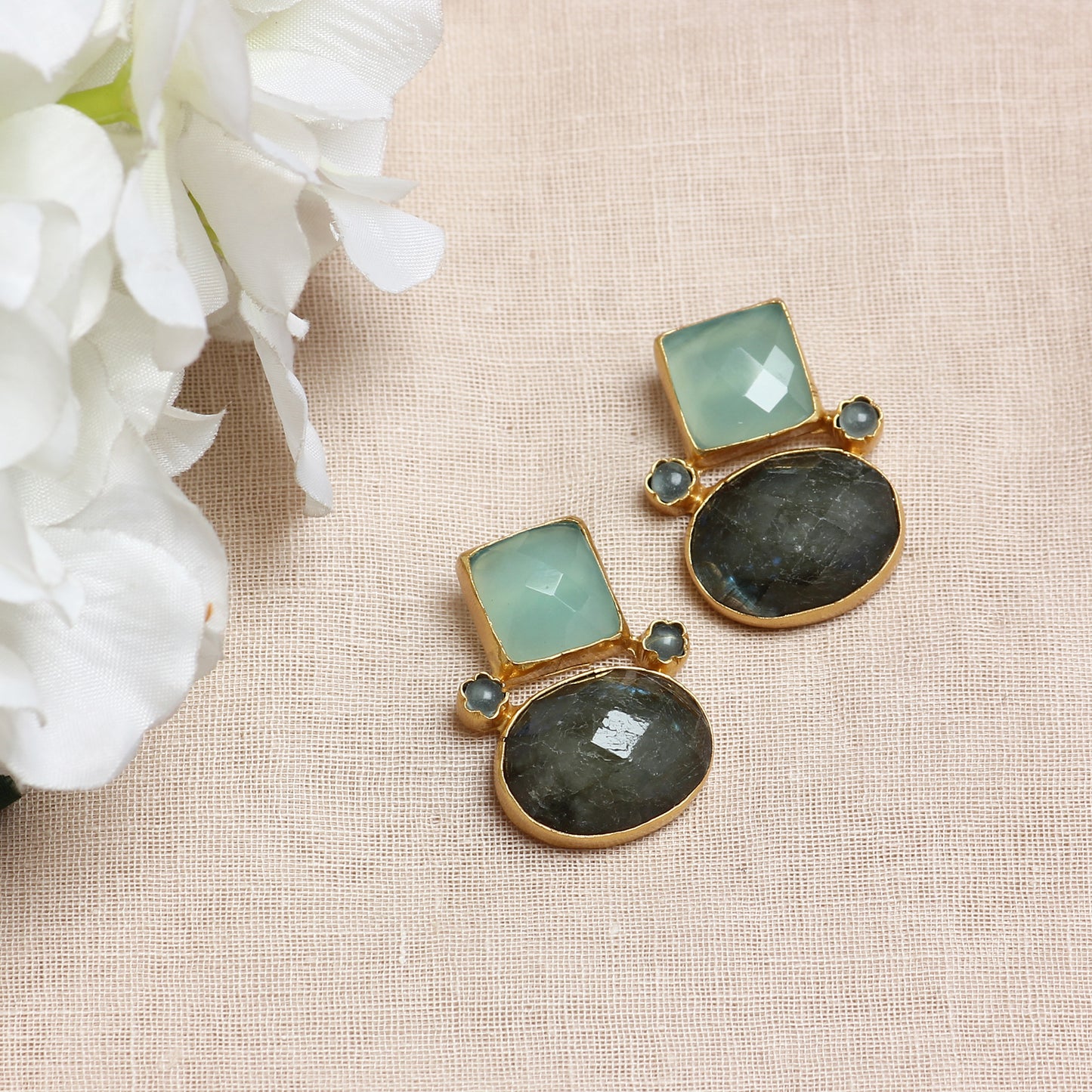 Vogue in Mint and Labro