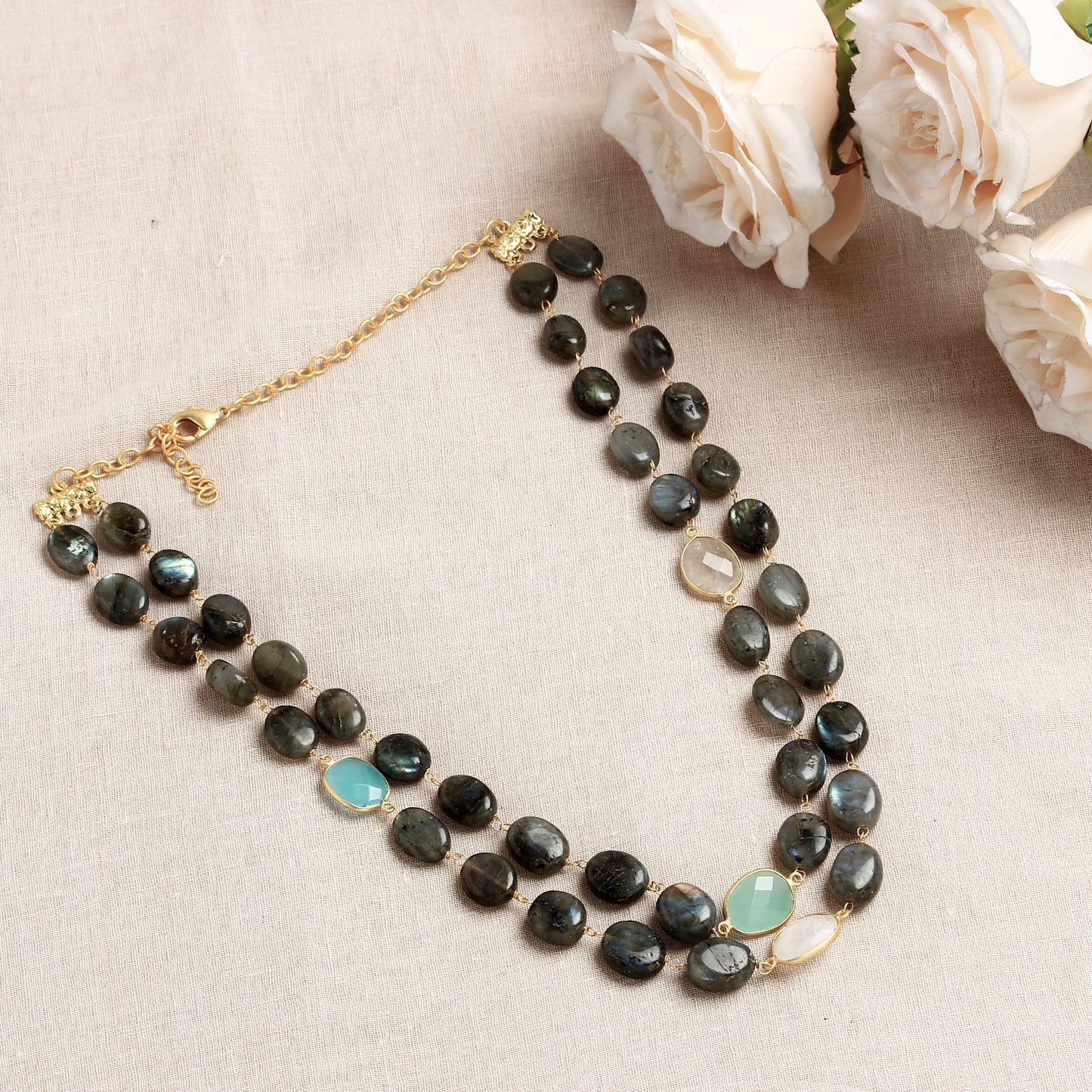 Shayana Mala in Labro