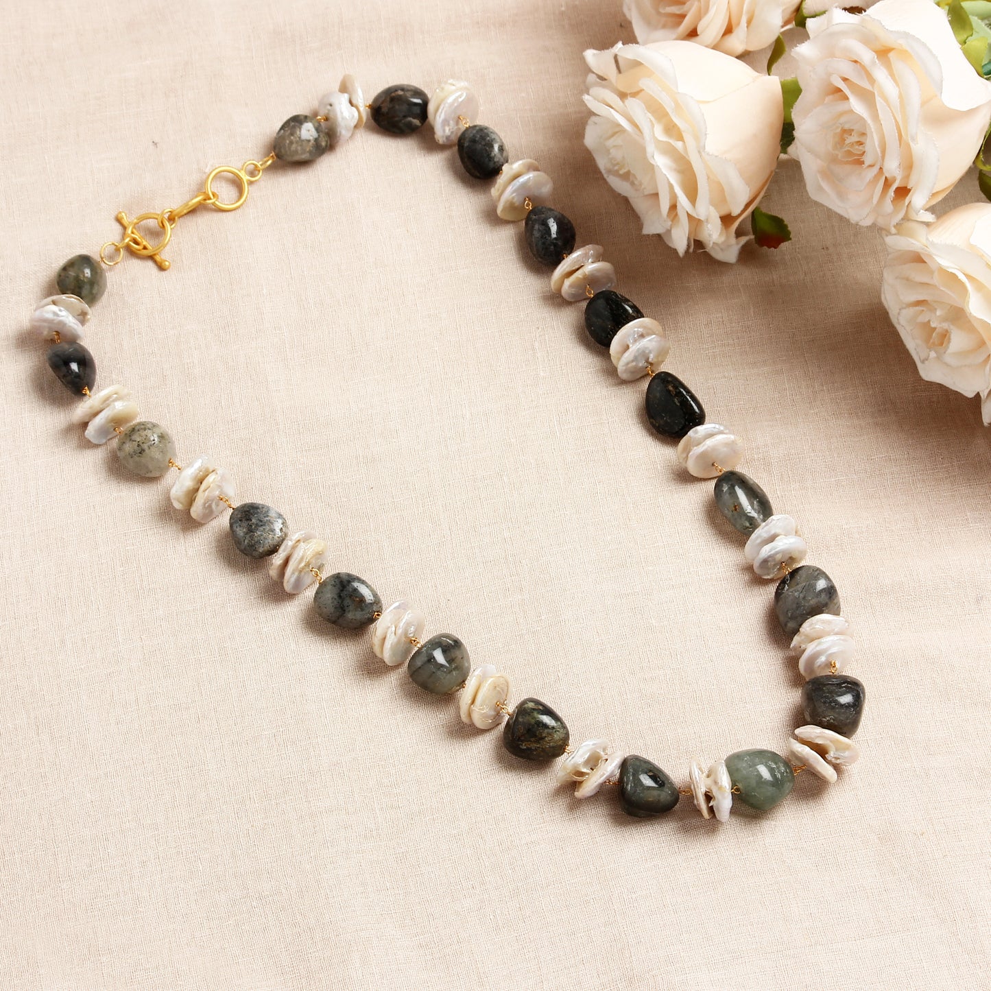 Merry Mala in Labro and Pearls