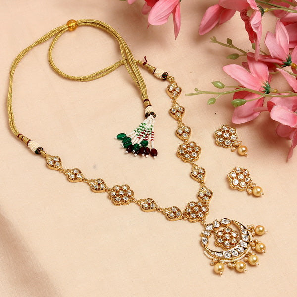 Gaurika Necklace in Kundan
