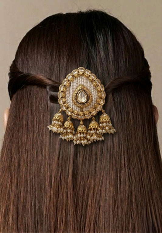 Mukta-Mani Kesha Pin