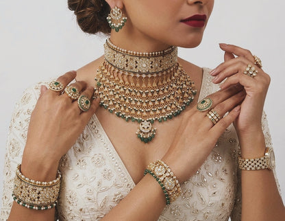 Aura Marakata Choker