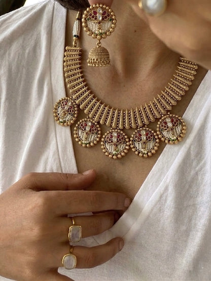Shloka Round Necklace
