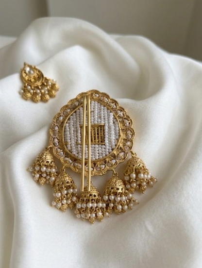 Mukta-Mani Kesha Pin