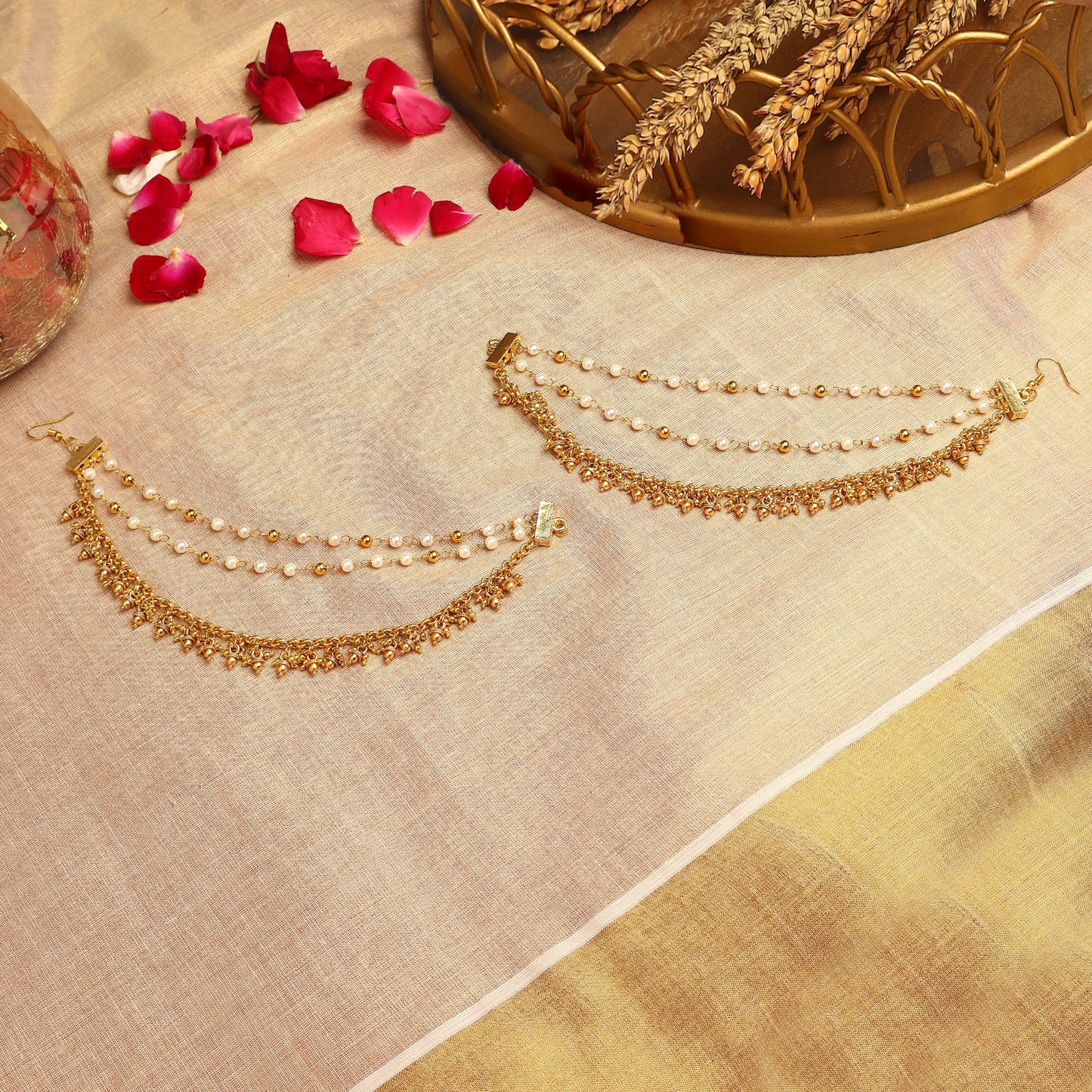 Naira Earchain in Pearl and Gold