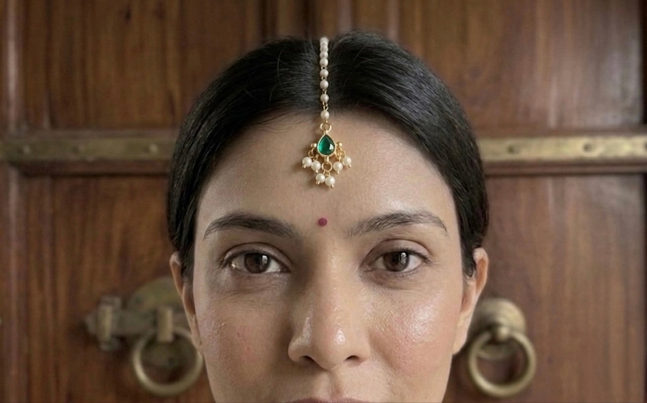 Gullika Maangtikka in Emerald