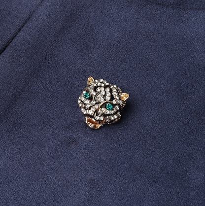 Jewelled Roar
