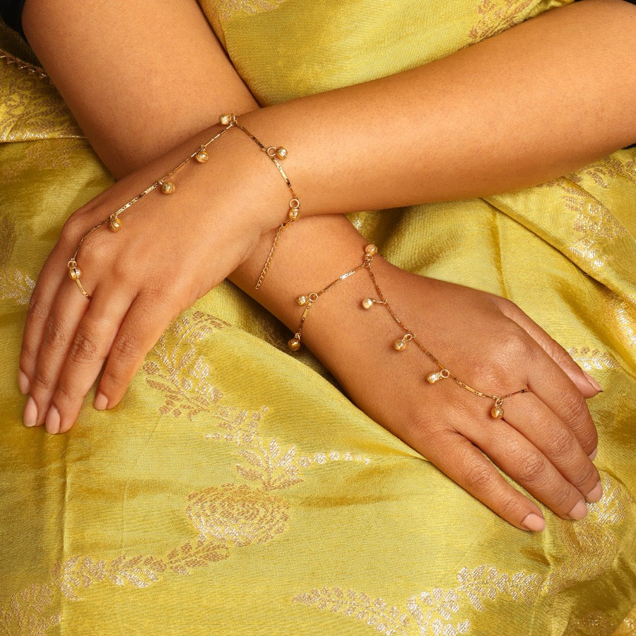 Rabya Ghungroo Hathphool