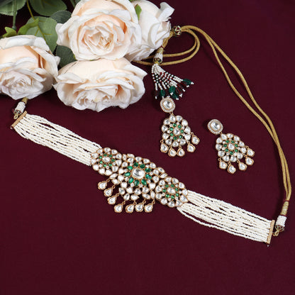 Samya Polki Choker in Green