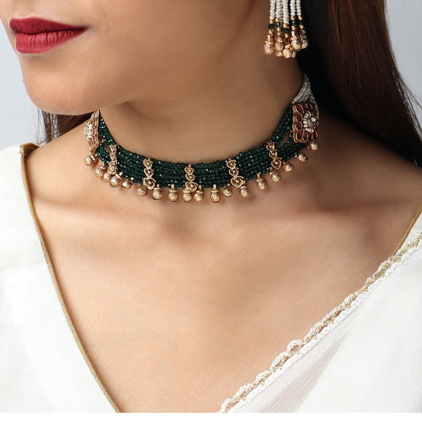 Meera Choker in Green