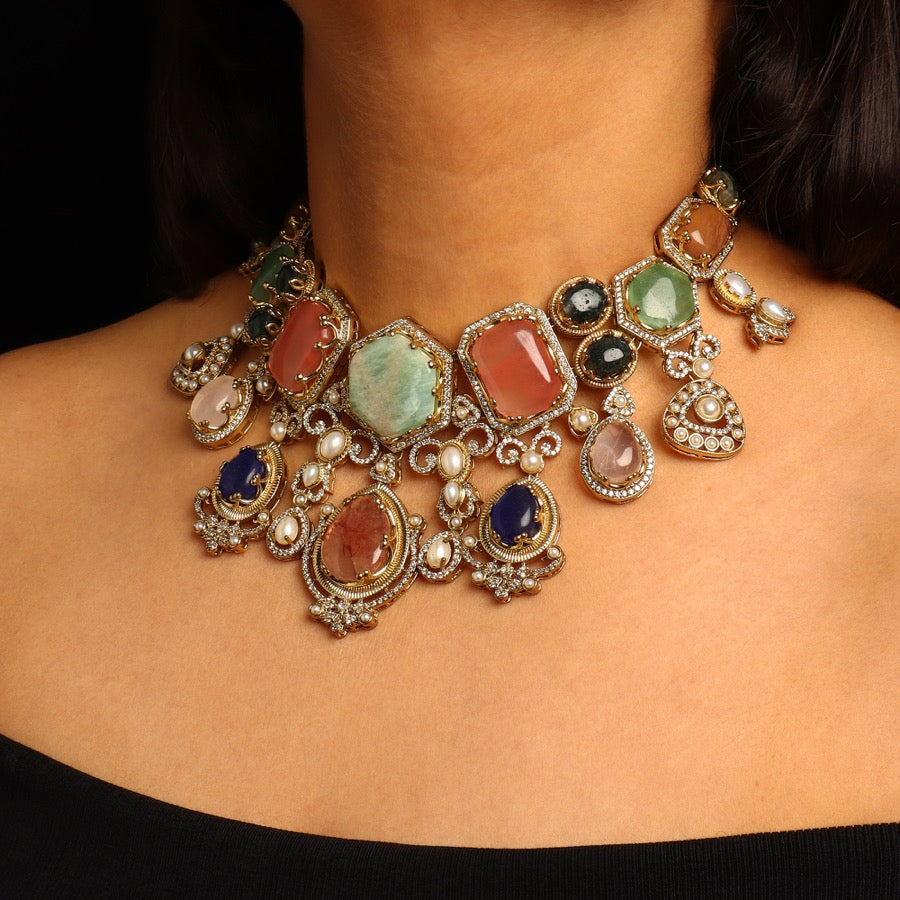 Dua Navrattan Choker