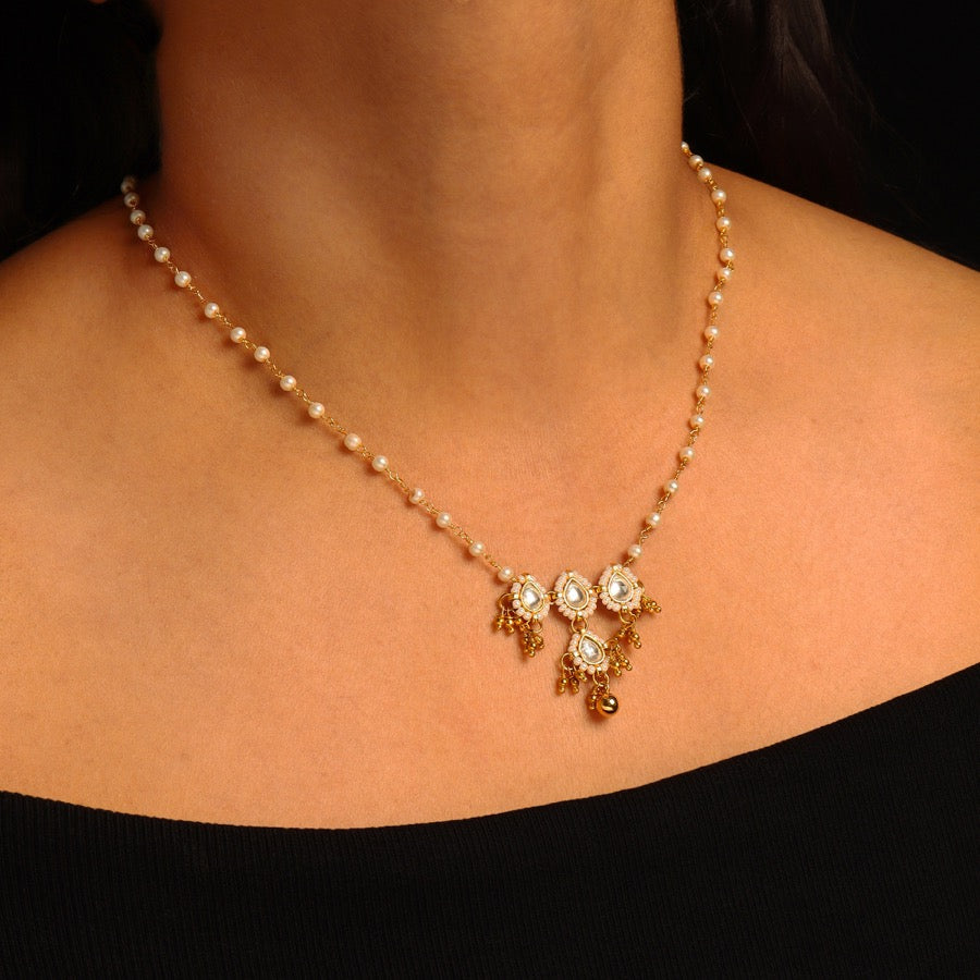 Amani Delicate Kundan Neckpiece