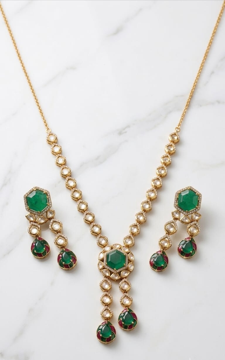 Kavya Pendant Neck Set