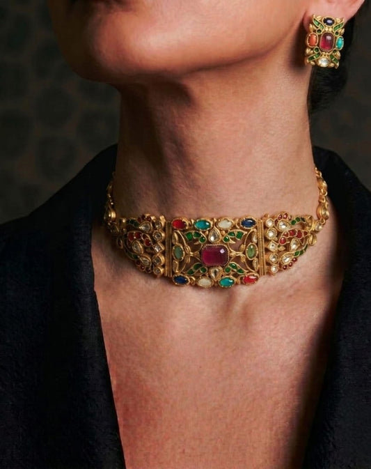 Antique Gold neck Set