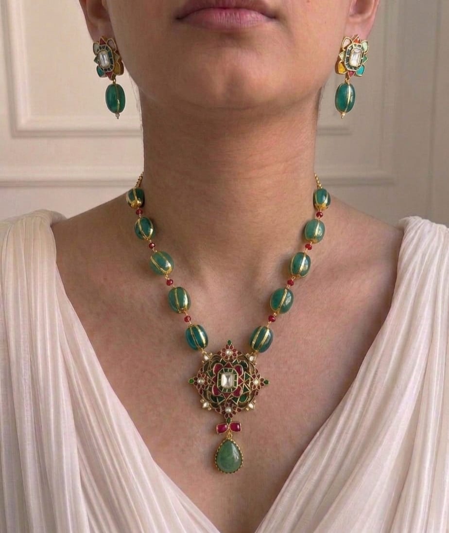 Ananya  Neck Set