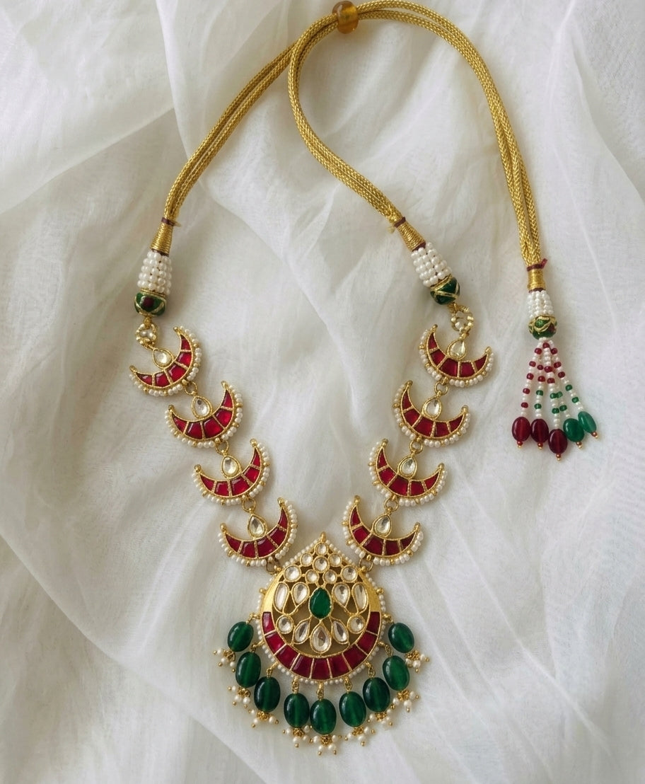 Mahi chand necklace