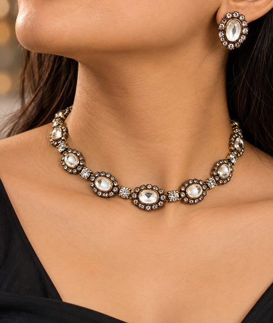 Aaina Choker Set