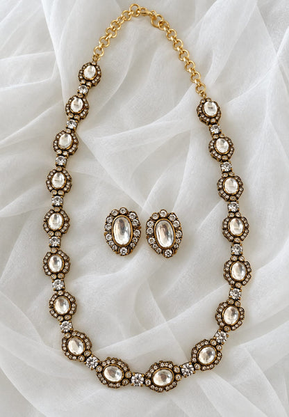 Aaina Choker Set