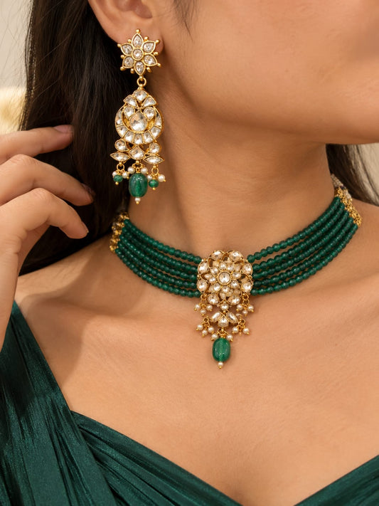 Panna Pushp Kundan Choker Set