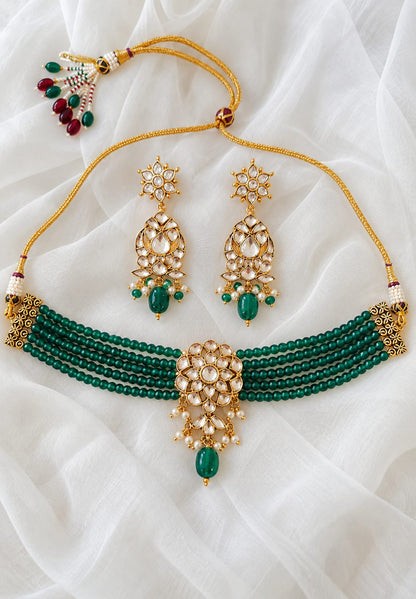 Panna Pushp Kundan Choker Set