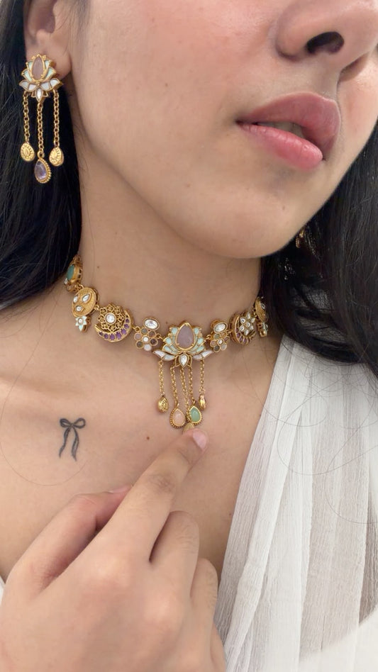 Kamala Pendant Necklace Set